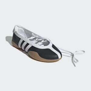 TAEKWONDO MEI SHOES Adidas Women's Black and White Ballet Flats